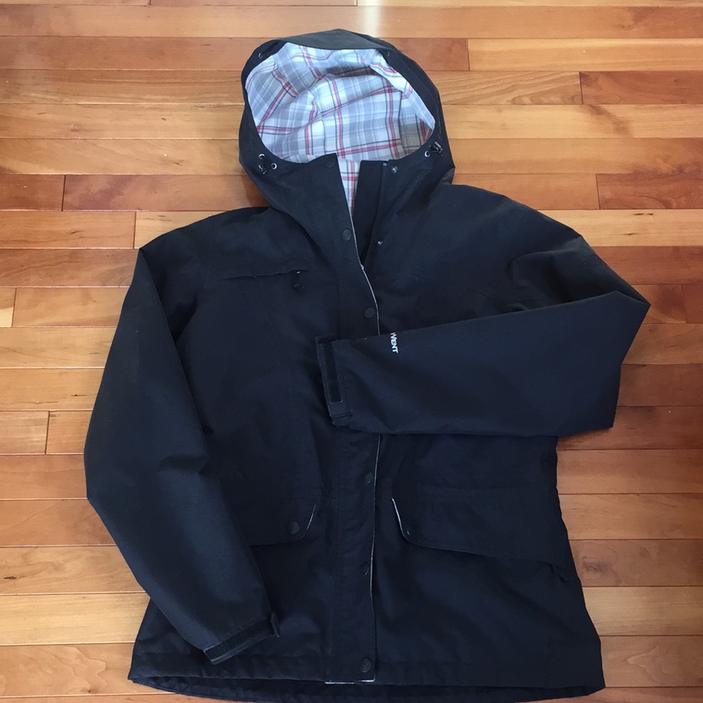 Black M North Face Lined Rain Jacket